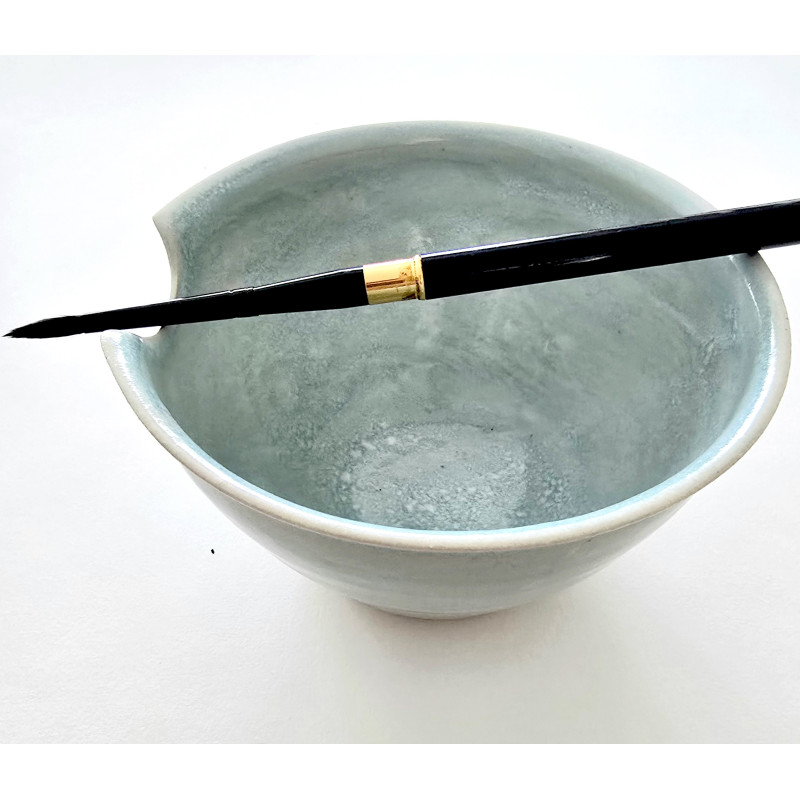 Ceramic bowl with brush rest