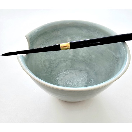 Ceramic bowl with brush rest